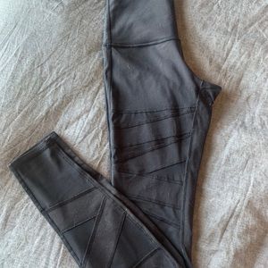 Lululemon tech mesh leggings